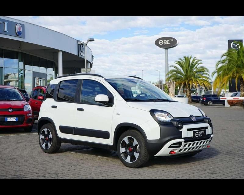 Usata Fiat Panda Cross Cross 69 CV (50 kW) 2024 Bianco Utilitaria