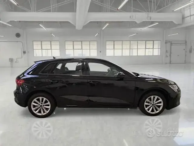 Gebraucht Audi A3 Business 116 PS (85 kW) 2022 Schwarz Limousine