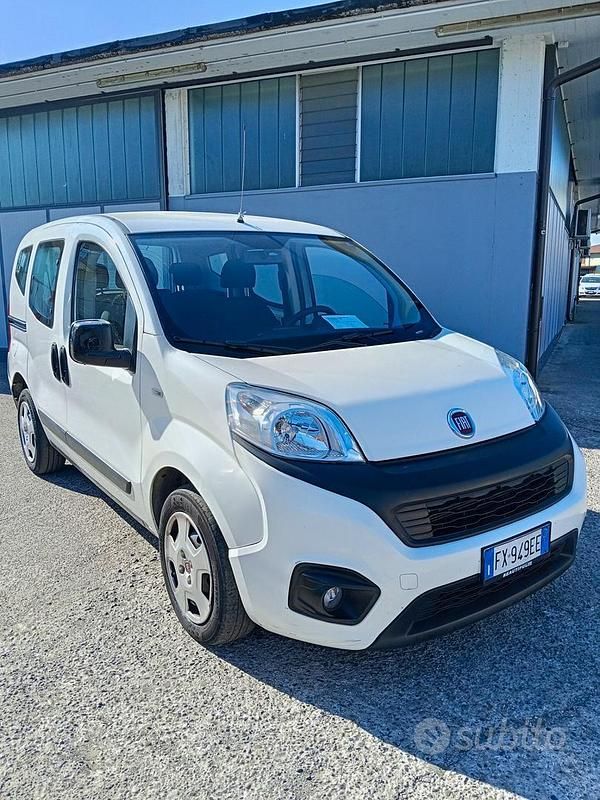 Usata Fiat Qubo Easy 80 CV (58 kW) 2019 Bianco Monovolume