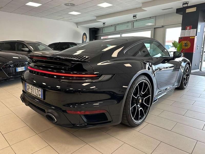 Usata Porsche 911 581 CV (427 kW) 2023 Nero Coupé