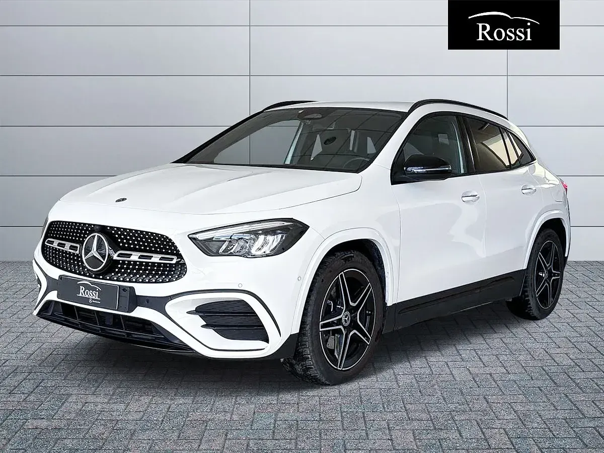 Begagnad Mercedes GLA200 Advanced Plus 150 HK (110 kW) 2024 SUV