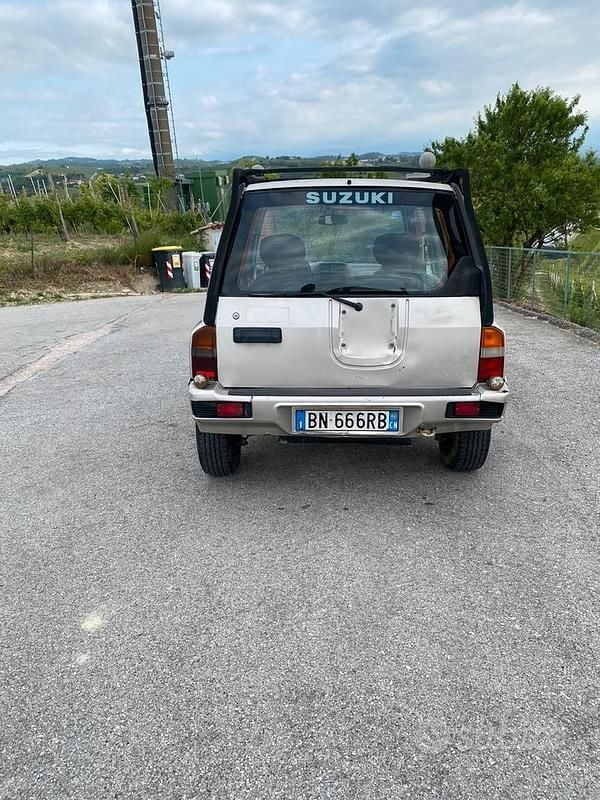 Second-hand Suzuki Vitara 68 CP (50 kW) 1999 Break