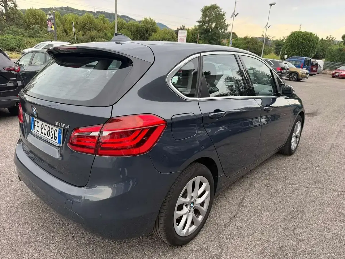 Usata BMW 218 Active Tourer 150 CV (110 kW) 2016 Grigio Monovolume
