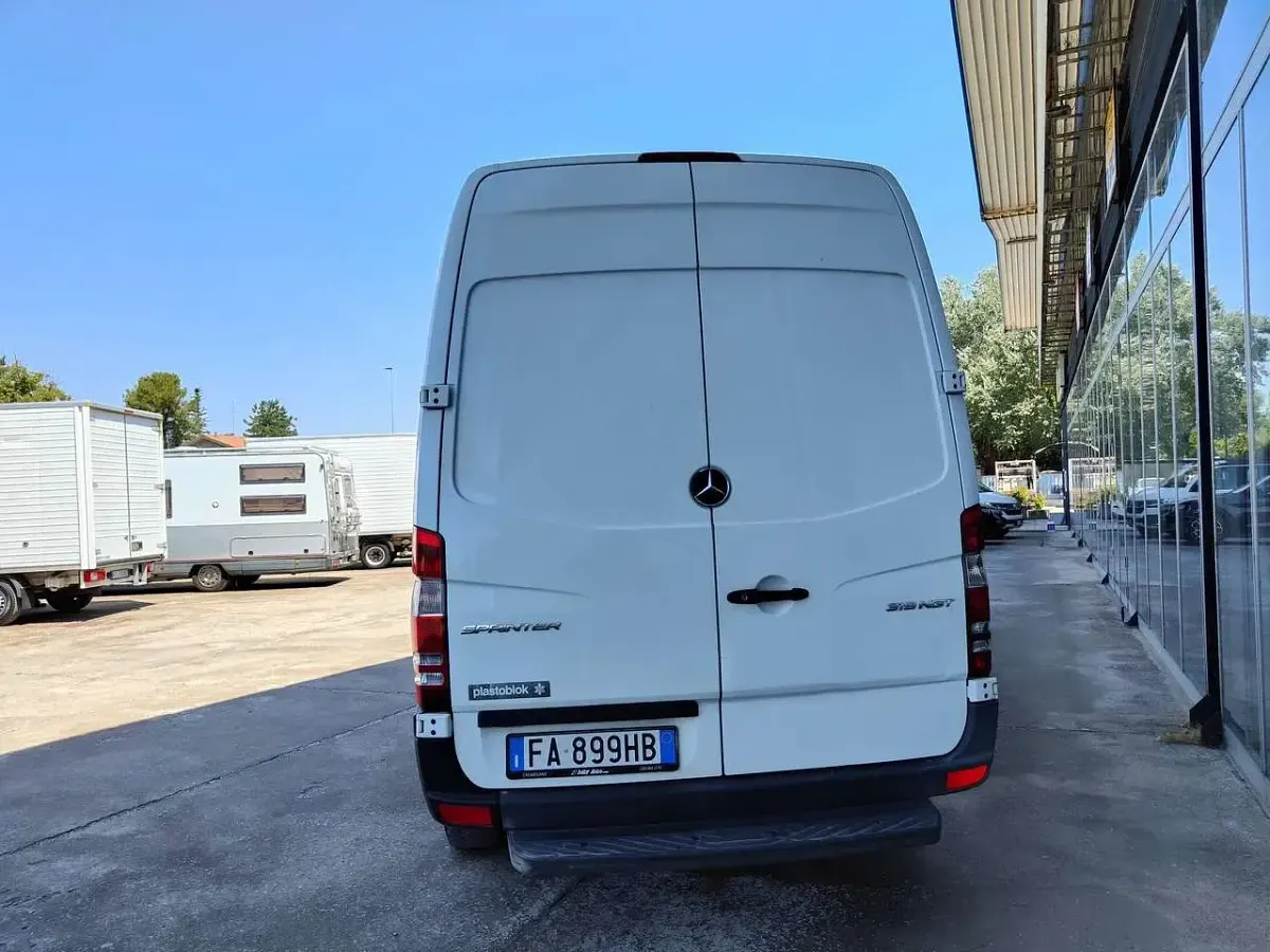 Usata Mercedes Sprinter 156 CV (114 kW) 2015 Bianco Furgone