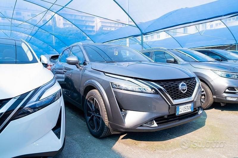 Usata Nissan Qashqai Tekna 140 CV (102 kW) 2022 Grigio SUV