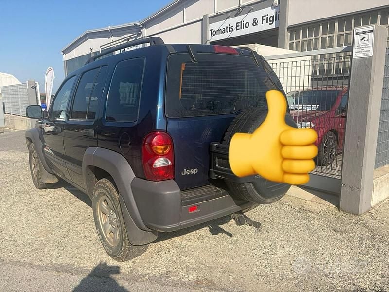 Usata Jeep Cherokee Sport 149 CV (109 kW) 2003 Blu SUV