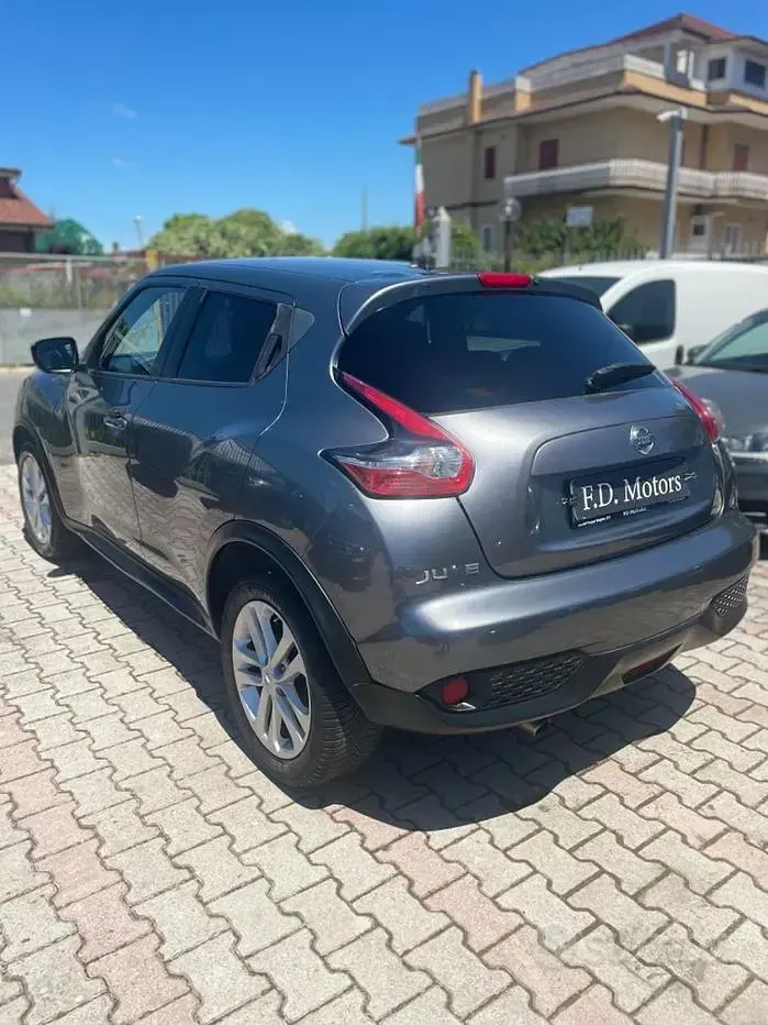 Usata Nissan Juke Tekna 116 CV (85 kW) 2016 Grigio SUV