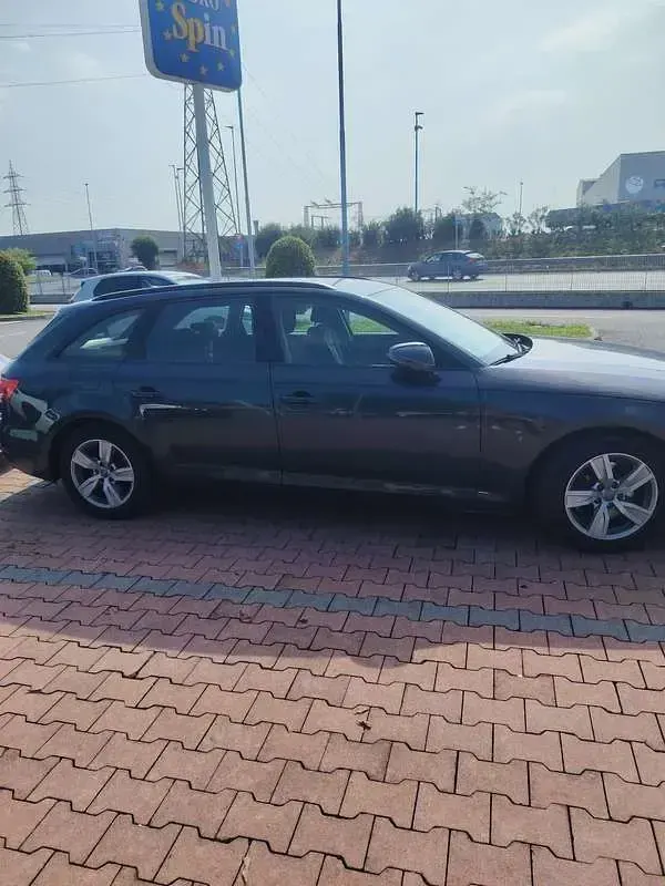 Usata Audi A4 Business 150 CV (110 kW) 2016 Station wagon