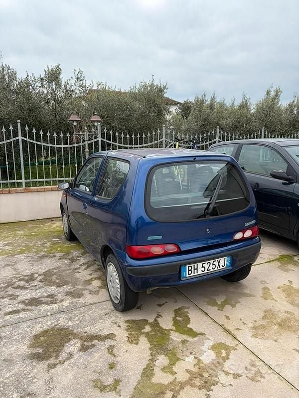 Usata Fiat 600 2000 Blu Utilitaria