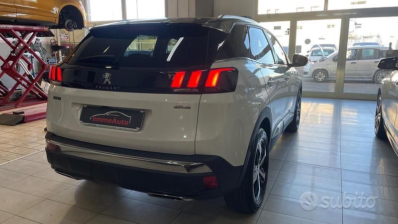 Usata Peugeot 3008 GT-line 120 CV (88 kW) 2017 Bianco SUV