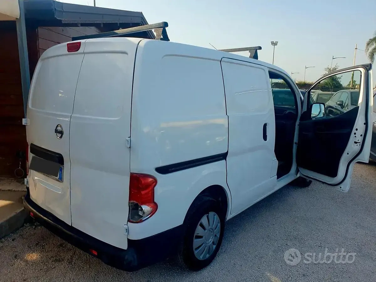 Usata Nissan NV200 110 CV (80 kW) 2012 Bianco Monovolume