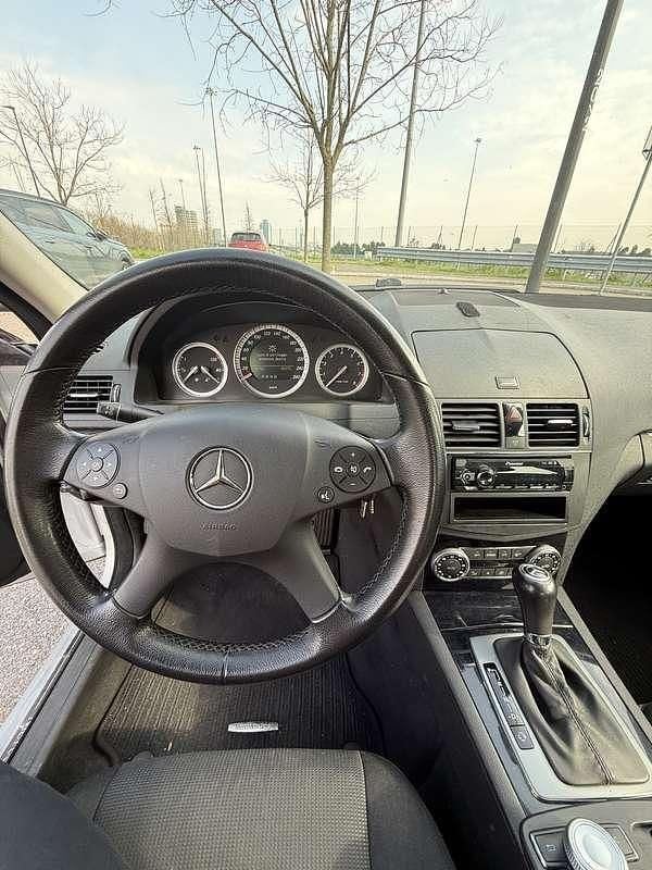Usata Mercedes C200 184 CV (135 kW) 2008 Grigio Berlina