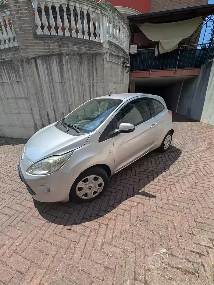 Usata Ford Ka 75 CV (55 kW) 2013 Grigio Utilitaria