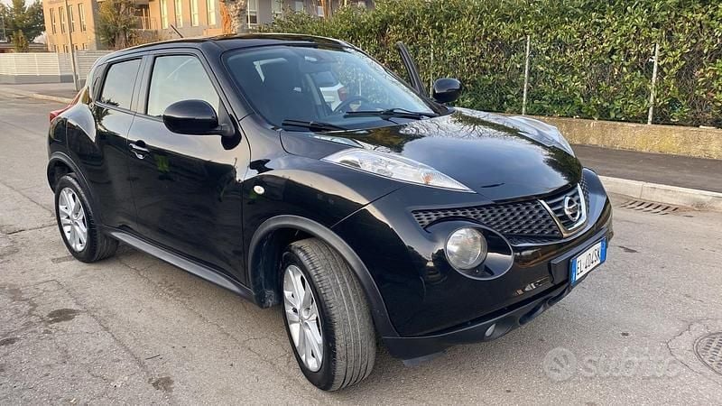 Usata Nissan Juke Tekna 110 CV (80 kW) 2012 Nero SUV