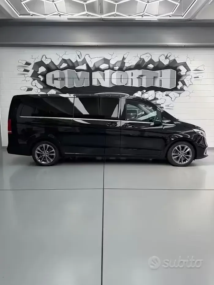 Usado Mercedes V300 Premium 237 CV (174 kW) 2021 Negro Monovolumen