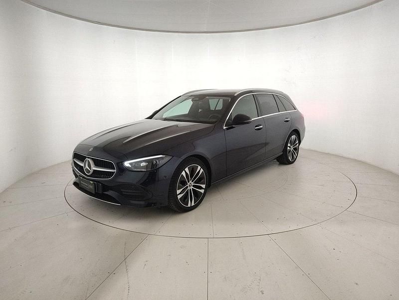 Blu Usata 2022 Mercedes 220 Station wagon | 29.300 € (Buon prezzo) - Immagine 1/4