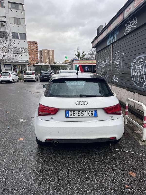 Usata Audi A1 Sportback Admired 90 CV (66 kW) 2014 Utilitaria