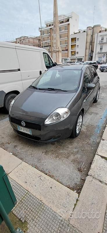Usata Fiat Grande Punto 75 CV (55 kW) 2007 Utilitaria