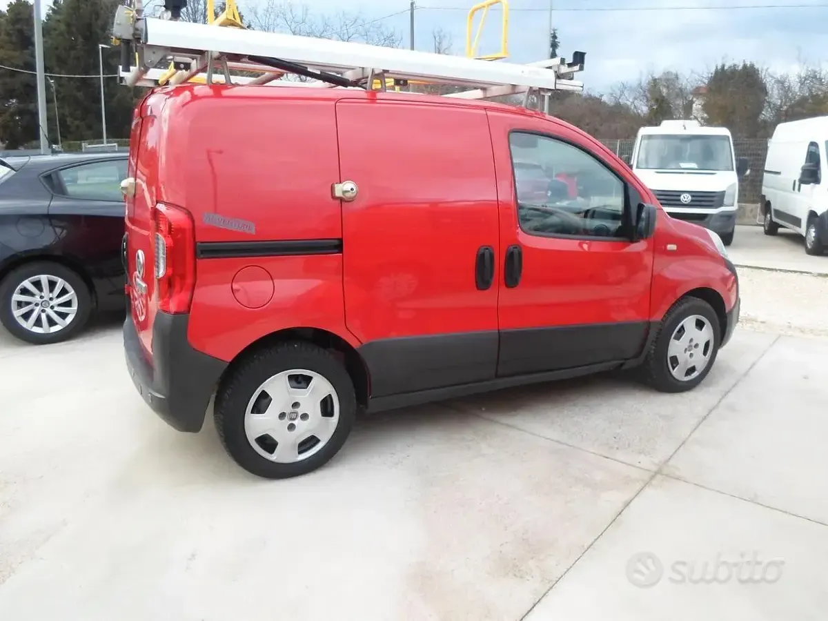 Usata Fiat Fiorino 95 CV (69 kW) 2017 Rosso Monovolume