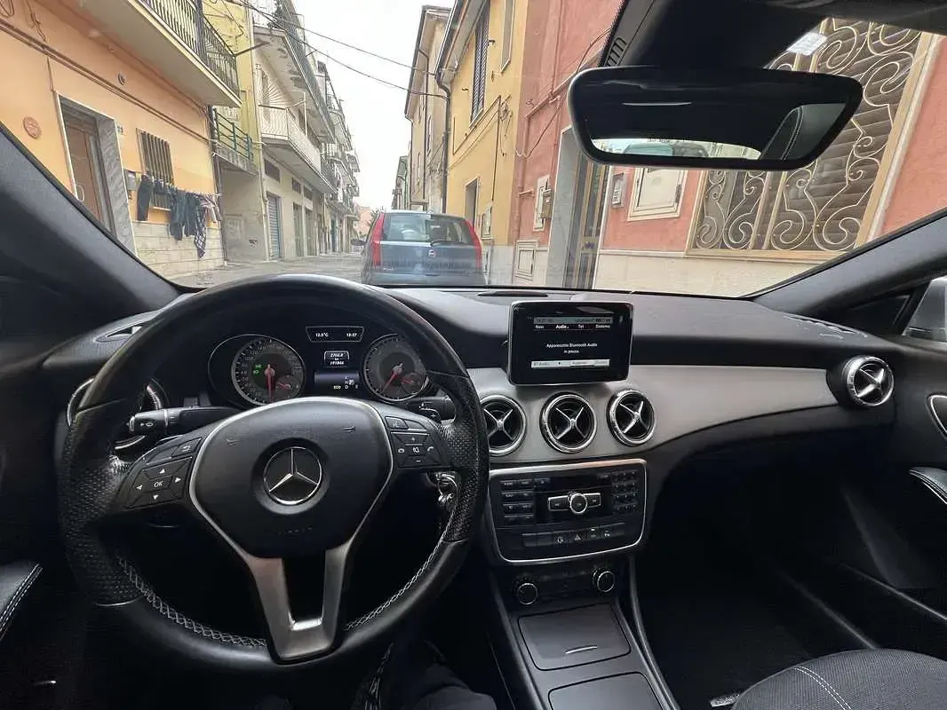 Usata Mercedes CLA220 170 CV (125 kW) 2014 Berlina