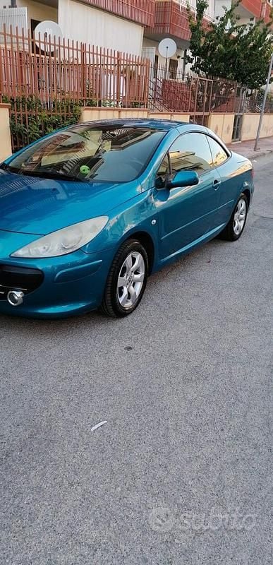 Usata Peugeot 307 CC 136 CV (100 kW) 2006 Blu Cabrio