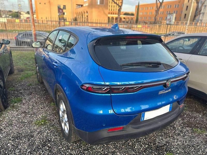 Usata Alfa Romeo Tonale Sprint 131 CV (96 kW) 2024 Blu SUV