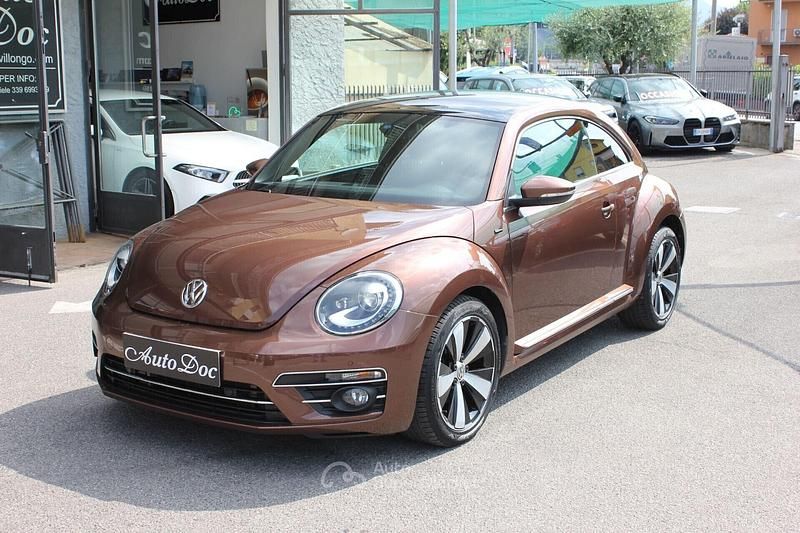 Usata VW Beetle Allstar 105 CV (77 kW) 2017 Bronzo Utilitaria