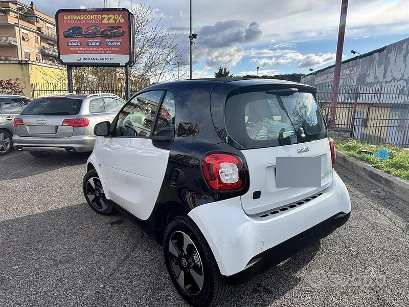 Usata Smart ForFour Electric Drive Passion 22 kW (30 CV) 2021 Bianco Berlina
