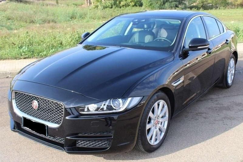Usata Jaguar XE Portfolio 179 CV (131 kW) 2018 Berlina