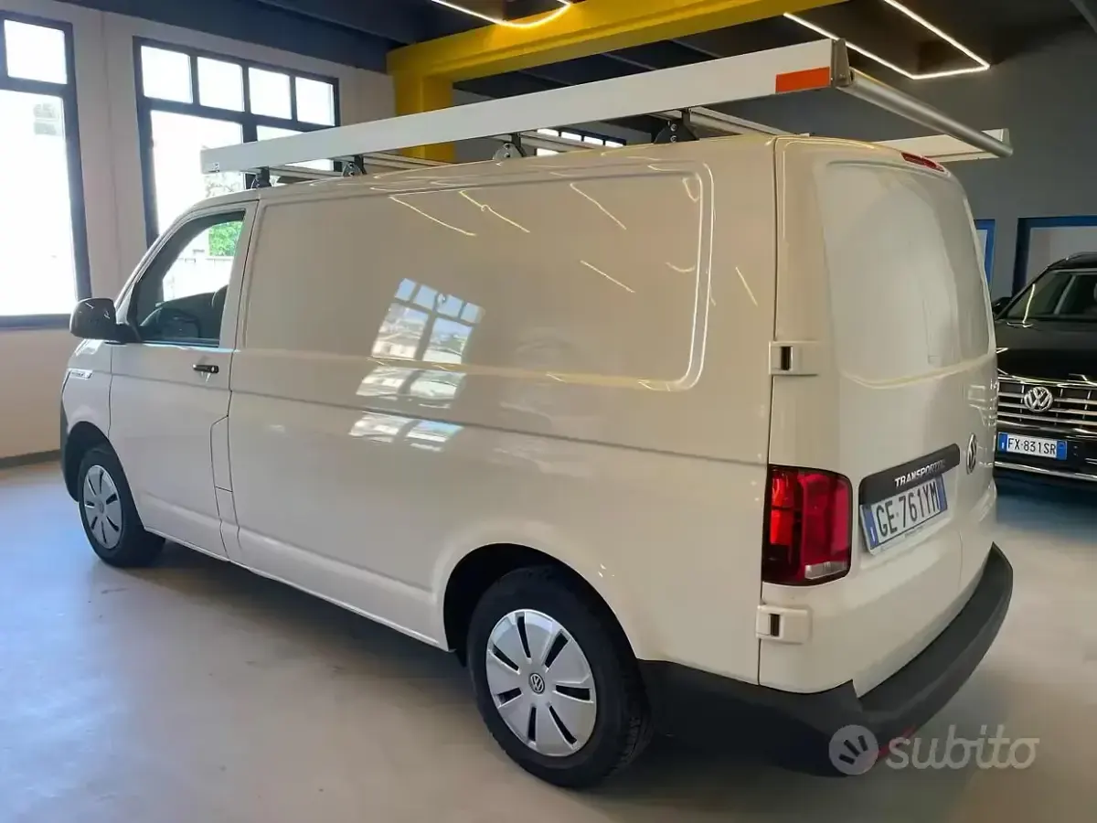 Usata VW Transporter 150 CV (110 kW) 2021 Bianco Furgone