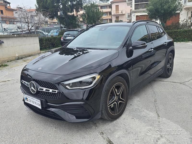 Usata Mercedes GLA180 Premium 115 CV (84 kW) 2022 Nero SUV