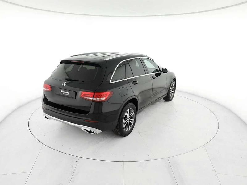 Usata Mercedes GLC220 194 CV (142 kW) 2019 Nero SUV