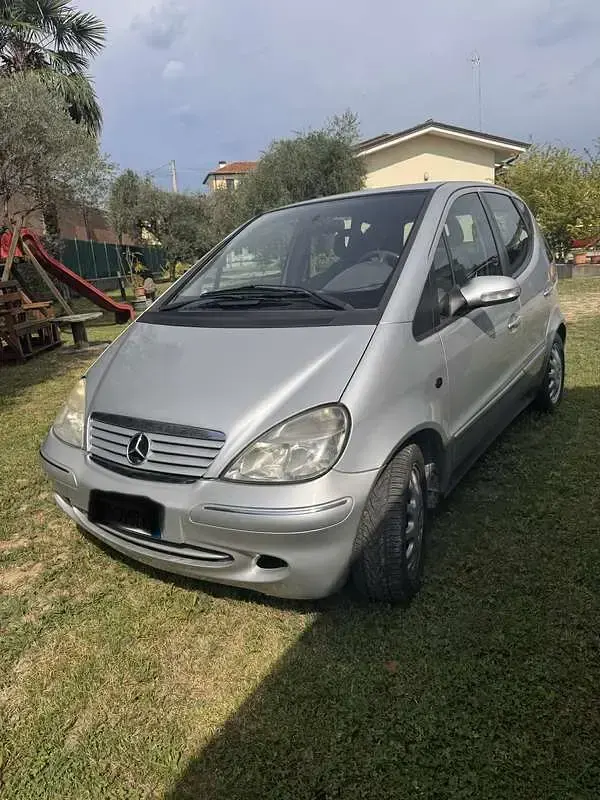Usata Mercedes A170 Elegance 95 CV (69 kW) 2003 Utilitaria