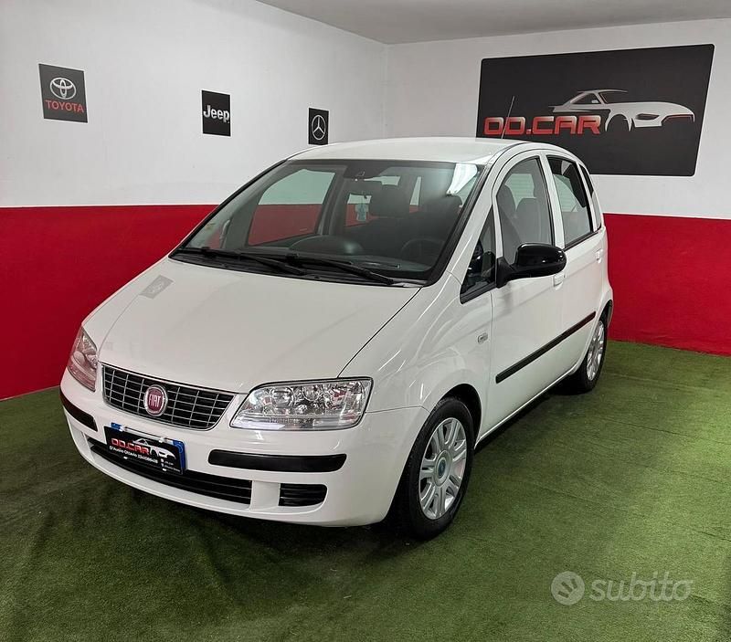 Bianco Usata 2009 Fiat Idea Monovolume | 2799 € (Buon prezzo) - Immagine 1/4