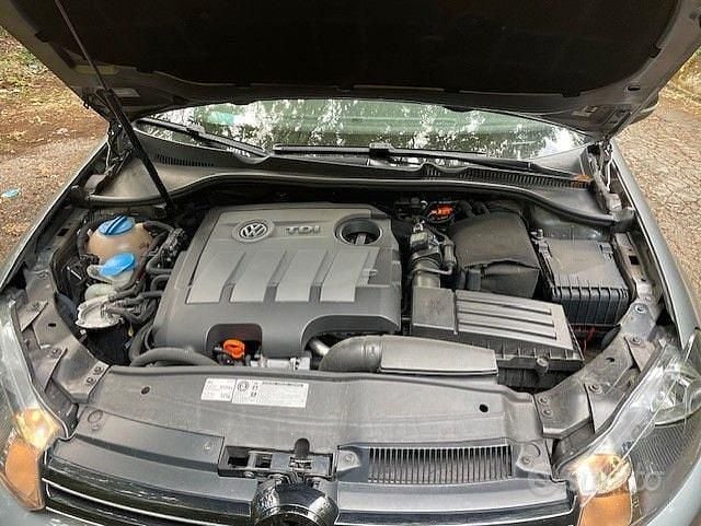 Usata VW Golf VI 105 CV (77 kW) 2011 Grigio Utilitaria
