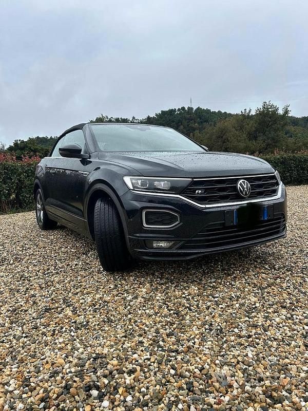 Usata VW T-Roc Cabriolet R-line 150 CV (110 kW) 2021 Nero Cabrio