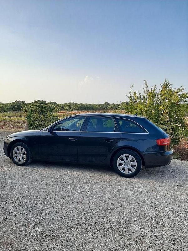 Usata Audi A4 Ambiente 120 CV (88 kW) 2010 Grigio Station wagon