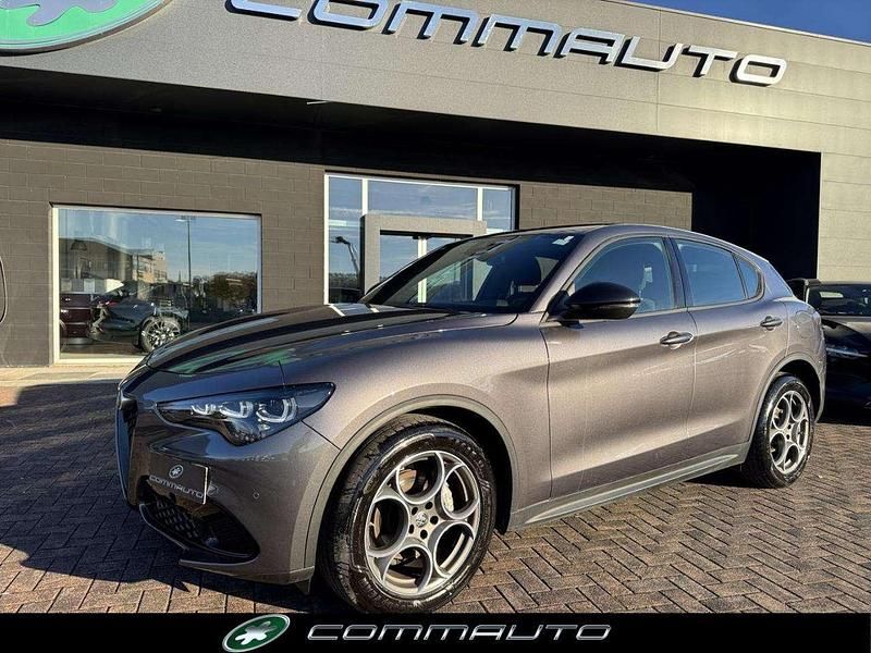 Grigio Usata 2024 Alfa Romeo Stelvio Sprint SUV | 36.500 € (Buon prezzo) - Immagine 1/4