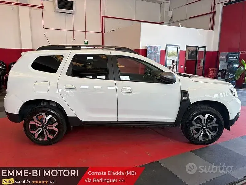 Usata Dacia Duster Journey 101 CV (74 kW) 2023 Bianco SUV