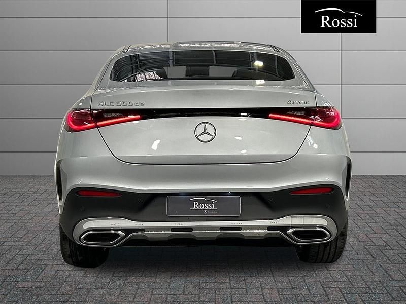 Nuova Mercedes GLC300e 197 CV (144 kW) 2026 Nero Coupé