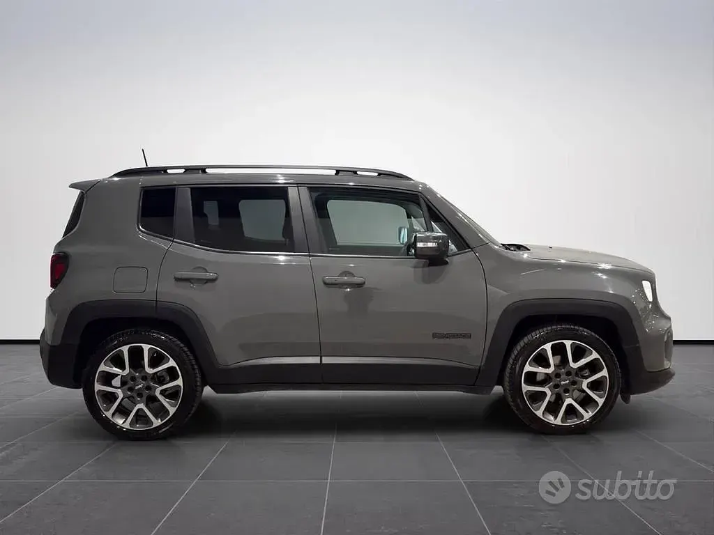 Usata Jeep Renegade Limited 131 CV (96 kW) 2022 Verde met. SUV