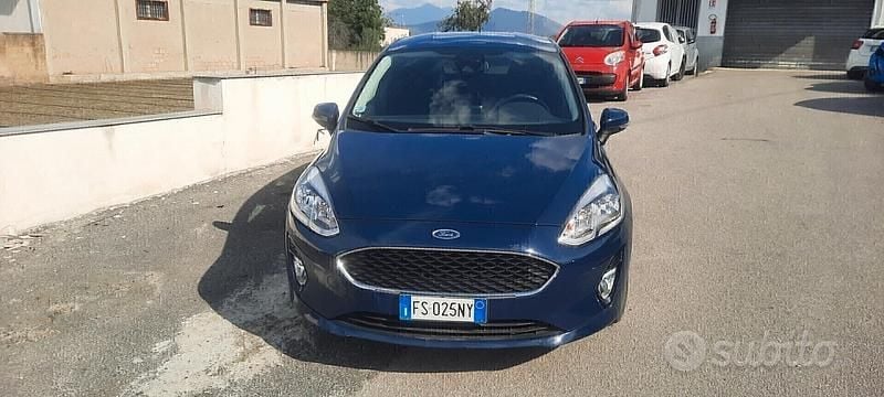 Usata Ford Fiesta 85 CV (62 kW) 2019 Blu Utilitaria
