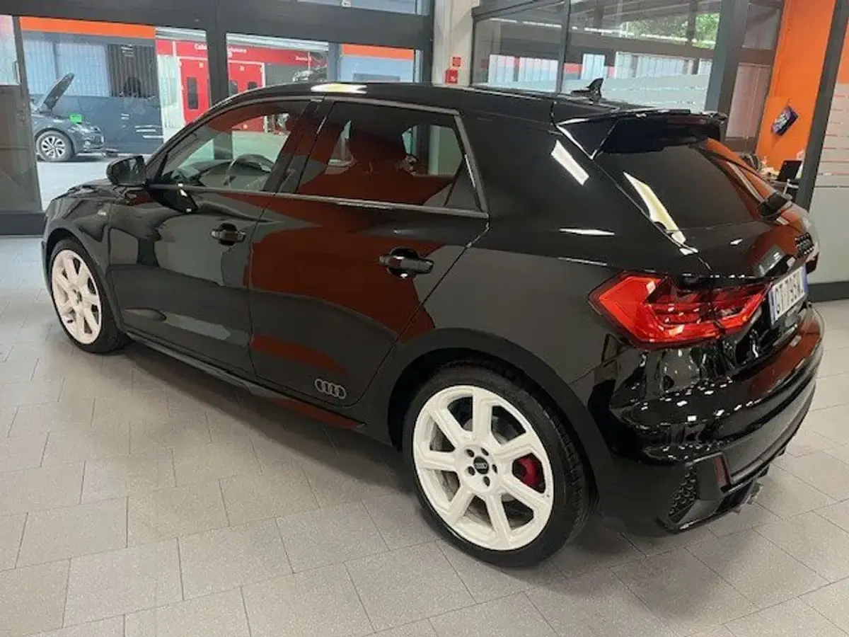 Usata Audi A1 S-Line 207 CV (152 kW) 2022 Nero SUV