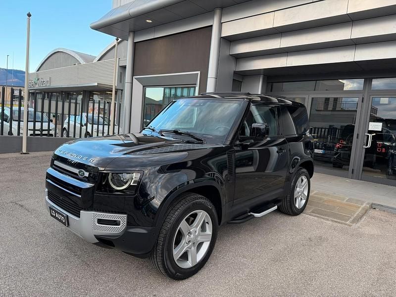 Usata Land Rover Defender SE 200 CV (147 kW) 2024 Nero SUV