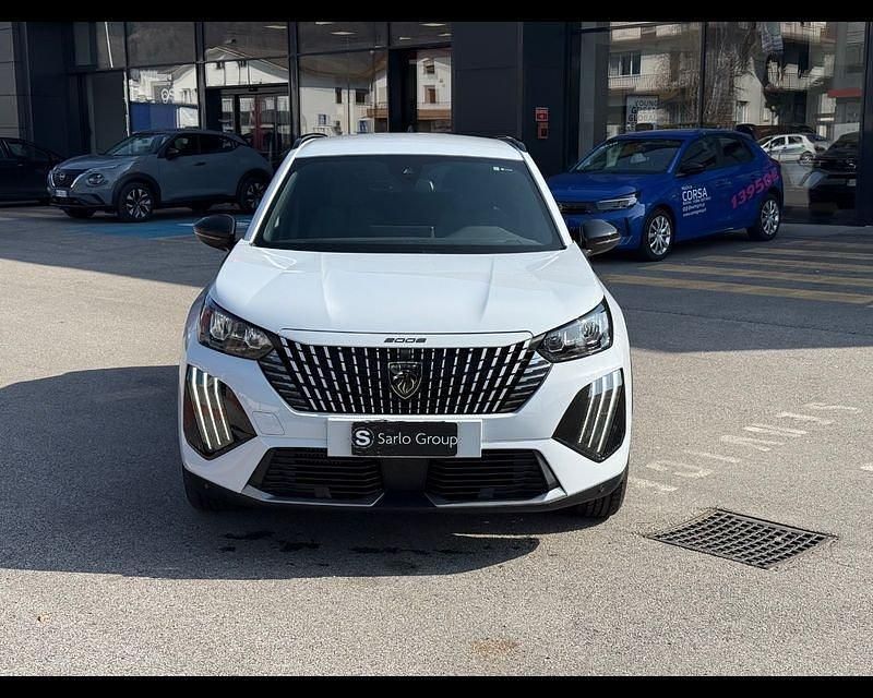 Usata Peugeot 2008 Allure 102 CV (75 kW) 2024 Bianco SUV