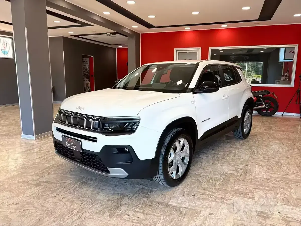 Usata Jeep Avenger Summit 101 CV (74 kW) 2025 Bianco SUV