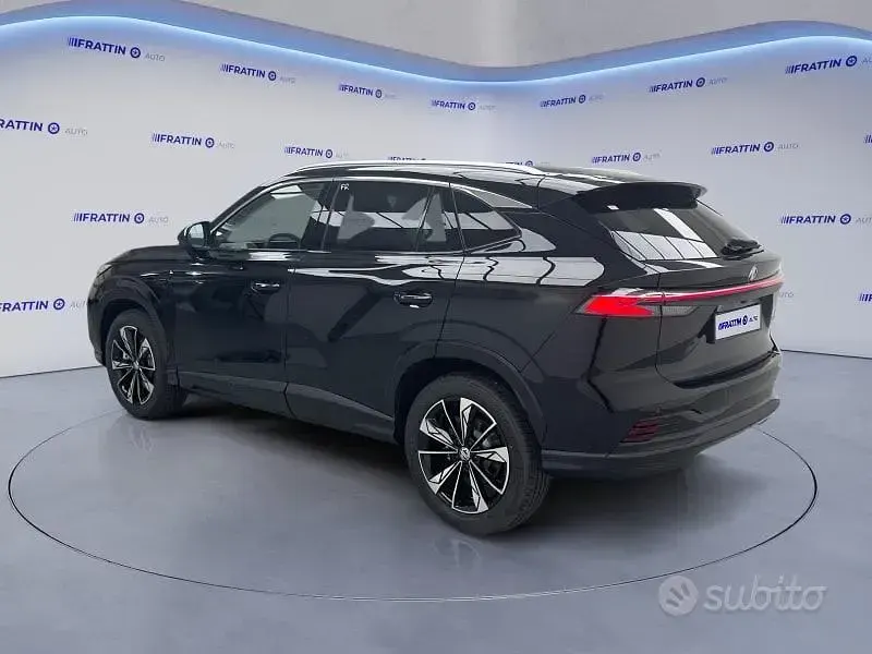 Nuova MG HS Luxury 143 CV (105 kW) 2026 Nero SUV