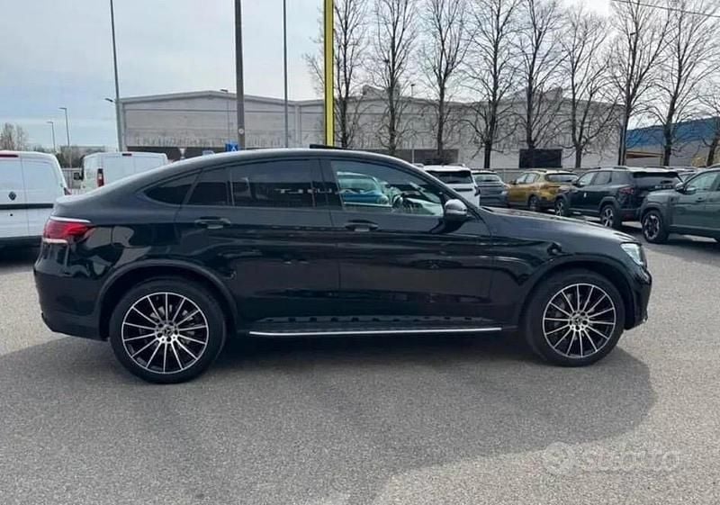 Usata Mercedes GLC300 Premium Plus 245 CV (180 kW) 2021 Nero Coupé