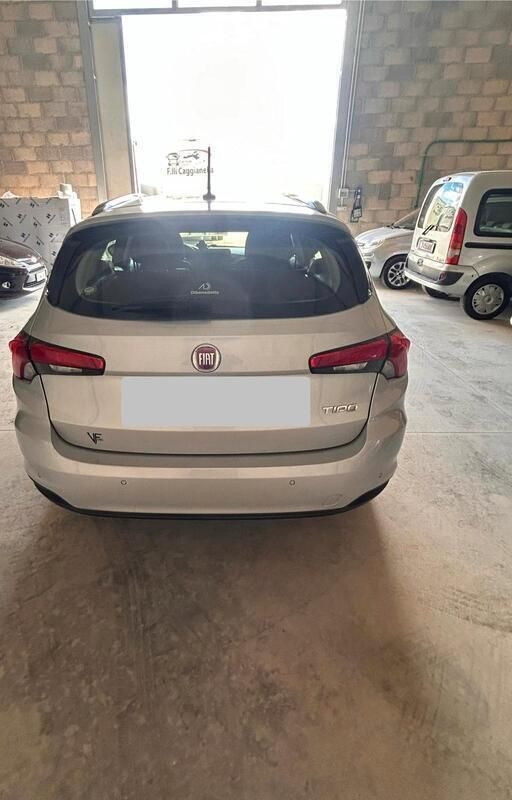 Usata Fiat Tipo Lounge 95 CV (69 kW) 2017 Grigio Station wagon