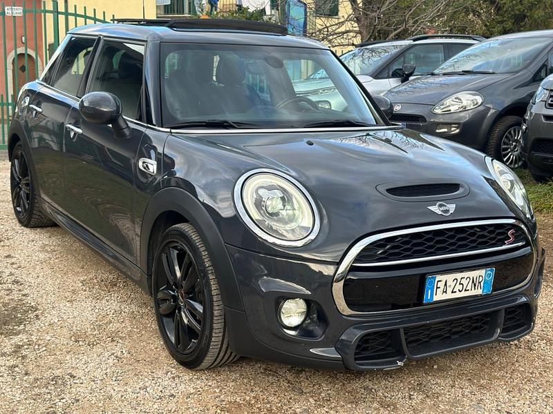 Usata Mini John Cooper Works 169 CV (124 kW) 2015 Grigio Utilitaria